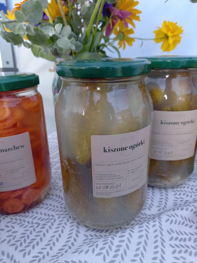 3 słoiki z kiszonkami