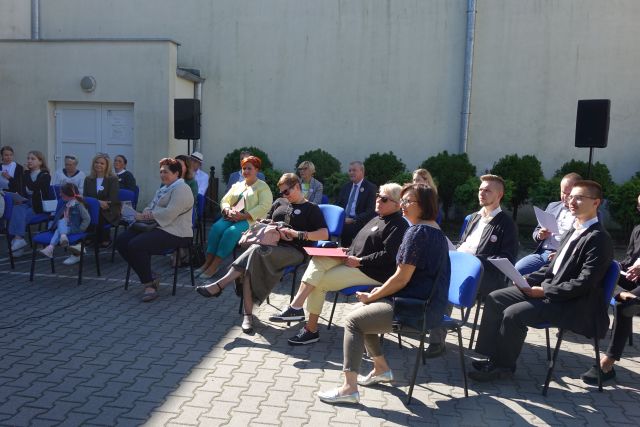 Uczestnicy Narodowego Czytania