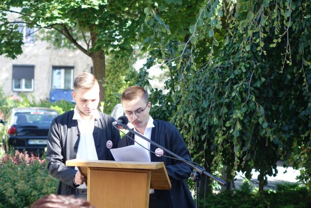 Uczestnicy Narodowego Czytania