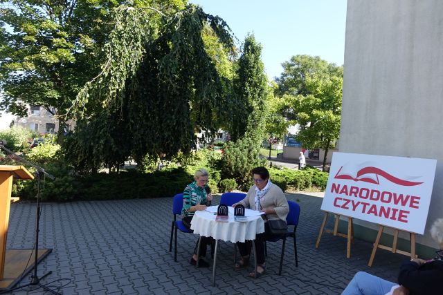 Uczestnicy Narodowego Czytania