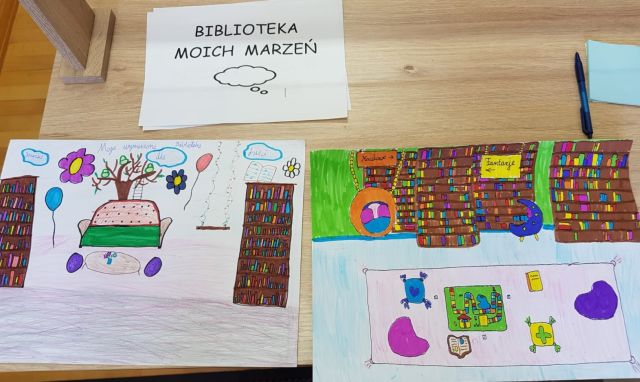 ilustracje przedsztawiające bibliotekę marzeń z regałąmi i książkami