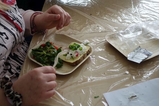 kanpka z serem i zieleniną