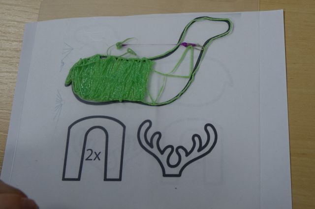 rysunek łosia w połowie zadrukowany długopisem 3D