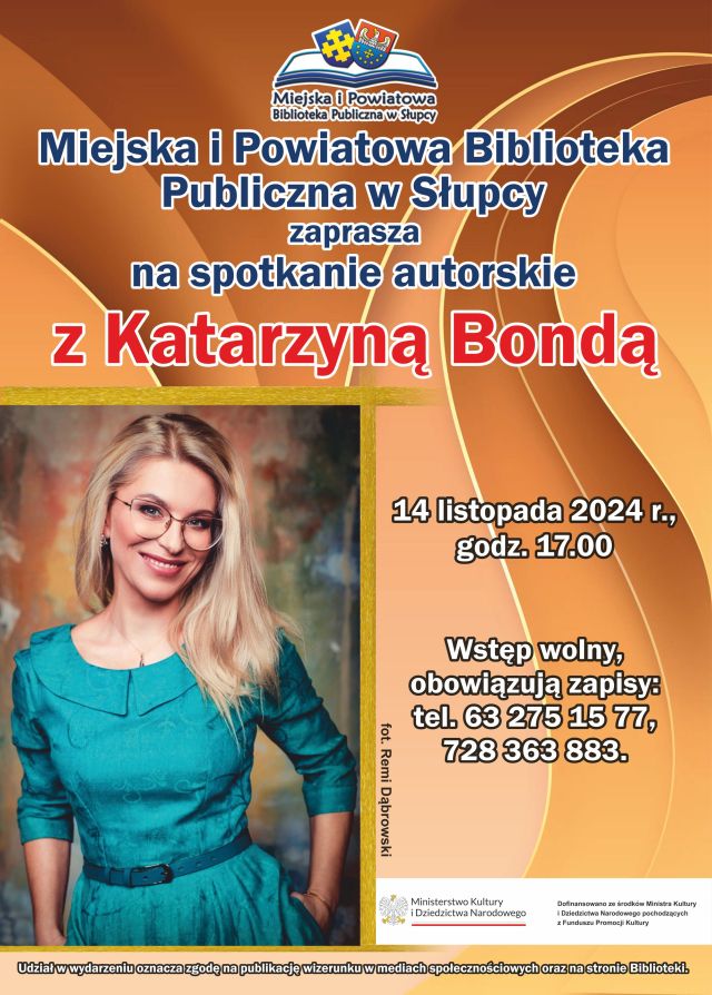 na tle w odcieniach brązu zaproszenie na spotkanie, w dolnym lewym rogu zdjęcie kobiety w jasnych włosach i niebieskiej sukience