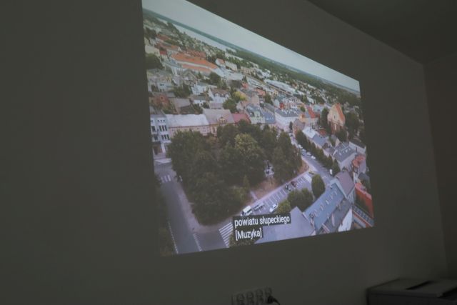 na ekranie wyświetlona mapa Słupcy