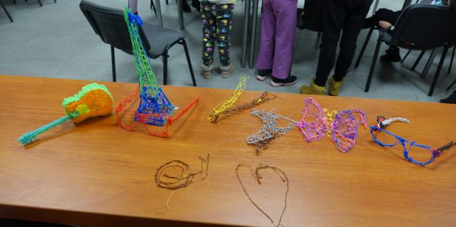 modele wykonane przez dzieci długopisami 3d